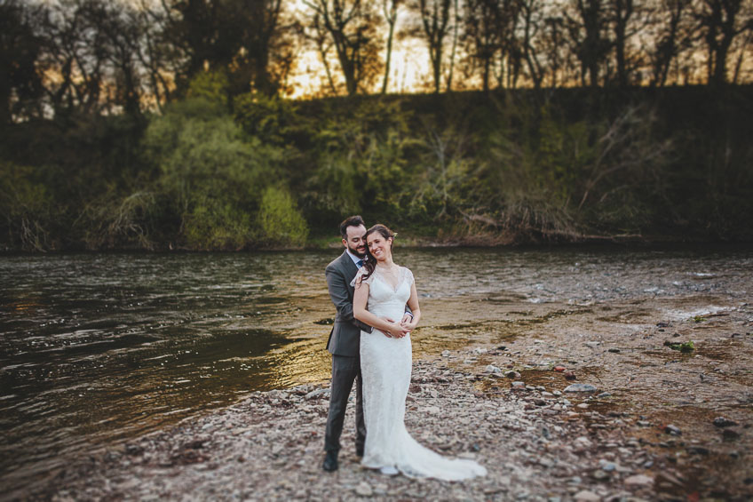 Globe-at-Hay-on-Wye-Wedding-Photography