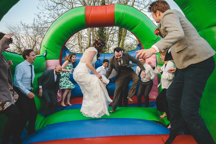 Globe-at-Hay-on-Wye-Wedding-Photography